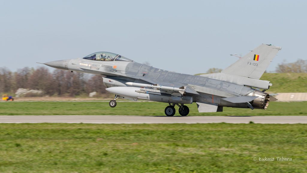 epmb-2015-04-21-f-16_zpswdggfpmb.jpg