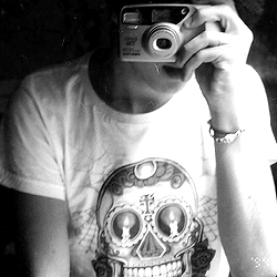  photo kkdjlgdyu323-_zpse4b24444.png