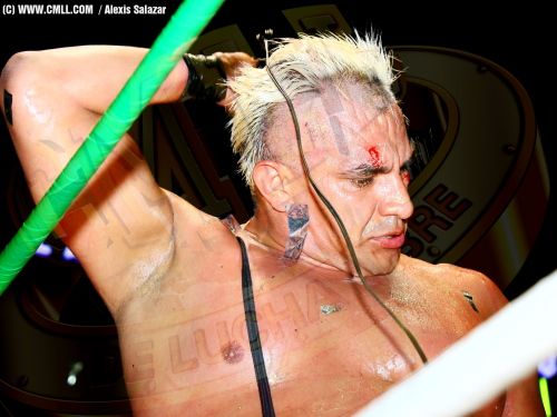 CMLL